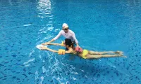 Dạy bơi cho người lớn